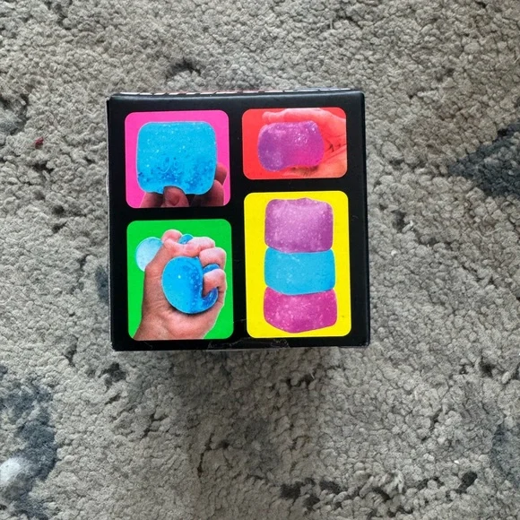 NeeDoh Nice Cube Glitter & Glow - Blue - Picture 2 of 2